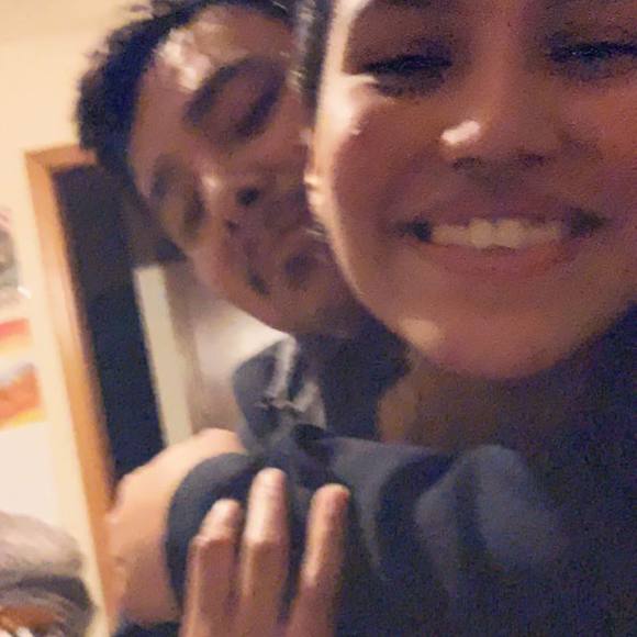 Meet your Posher, Sierra - Picture 1 of 1